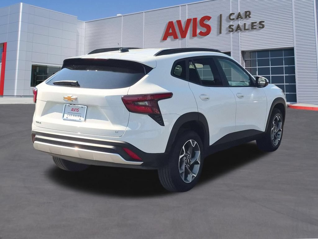 Used 2025 Chevrolet Trax LT w/ LT Convenience Package FWD image 6