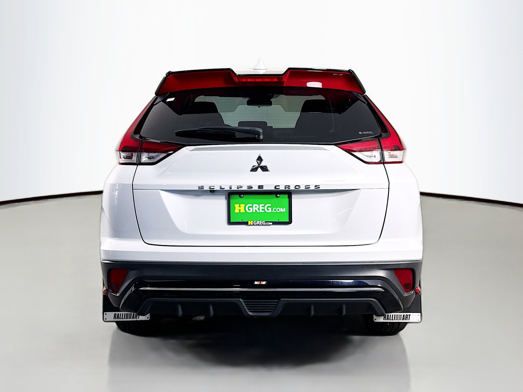 Used 2023 Mitsubishi Eclipse Cross LE image 8