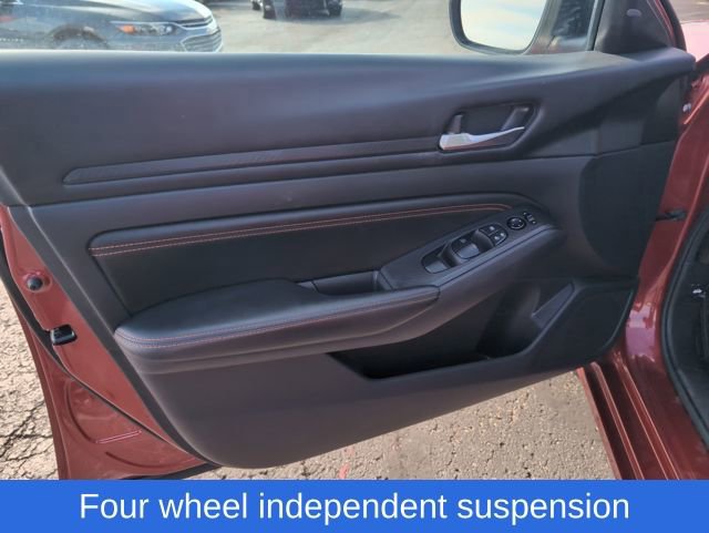 Used 2021 Nissan Altima 2.5 SR w/ SR Premium Package image 15