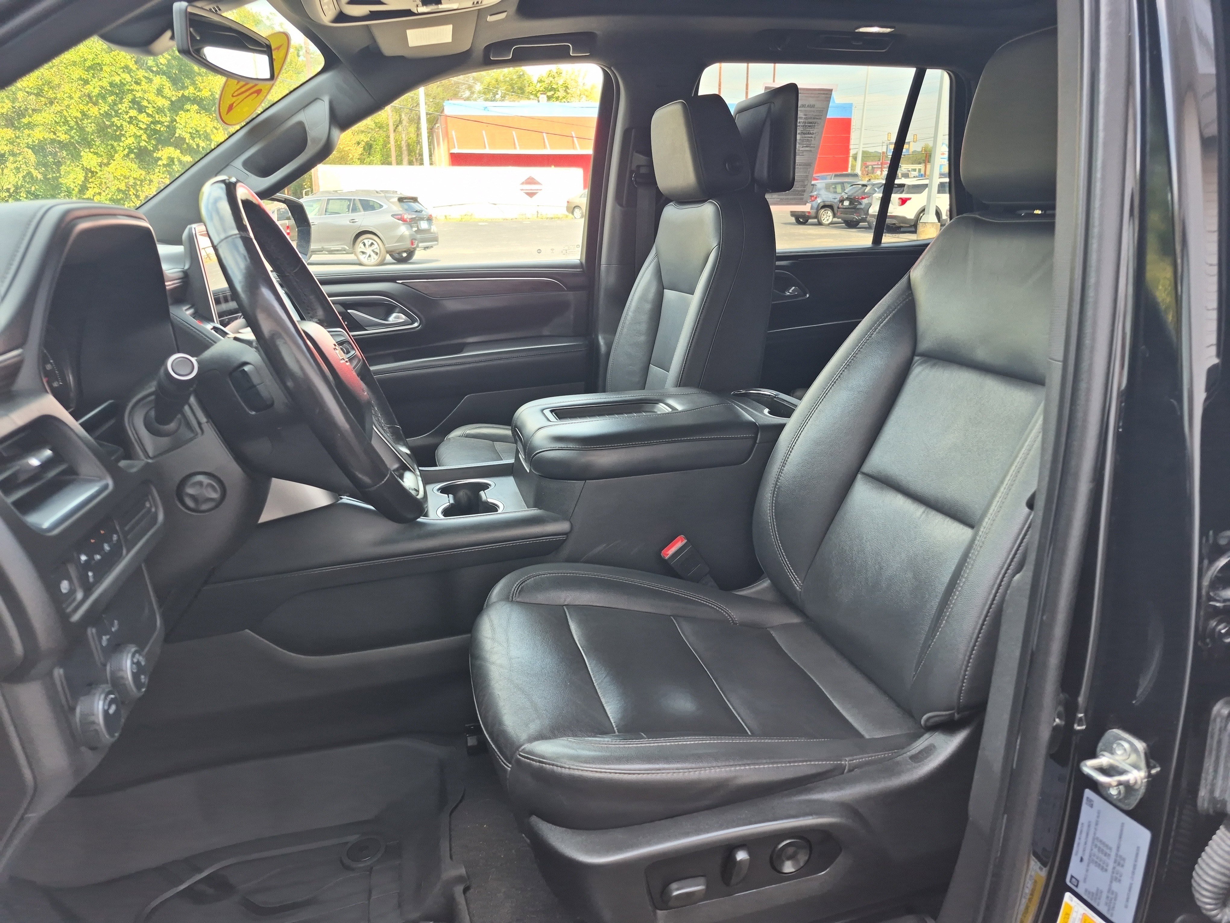 Used 2021 Chevrolet Tahoe LT w/ LT Signature Plus Package image 10