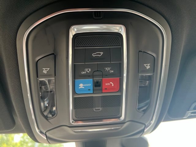 Used 2023 Jeep Grand Cherokee Trailhawk AWD/4WD image 15