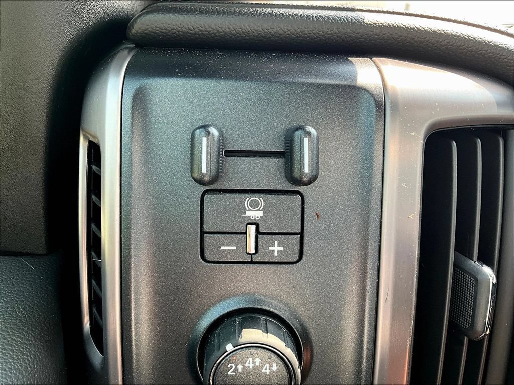 Used 2019 GMC Sierra 3500 SLT w/ Duramax Plus Package AWD/4WD image 18