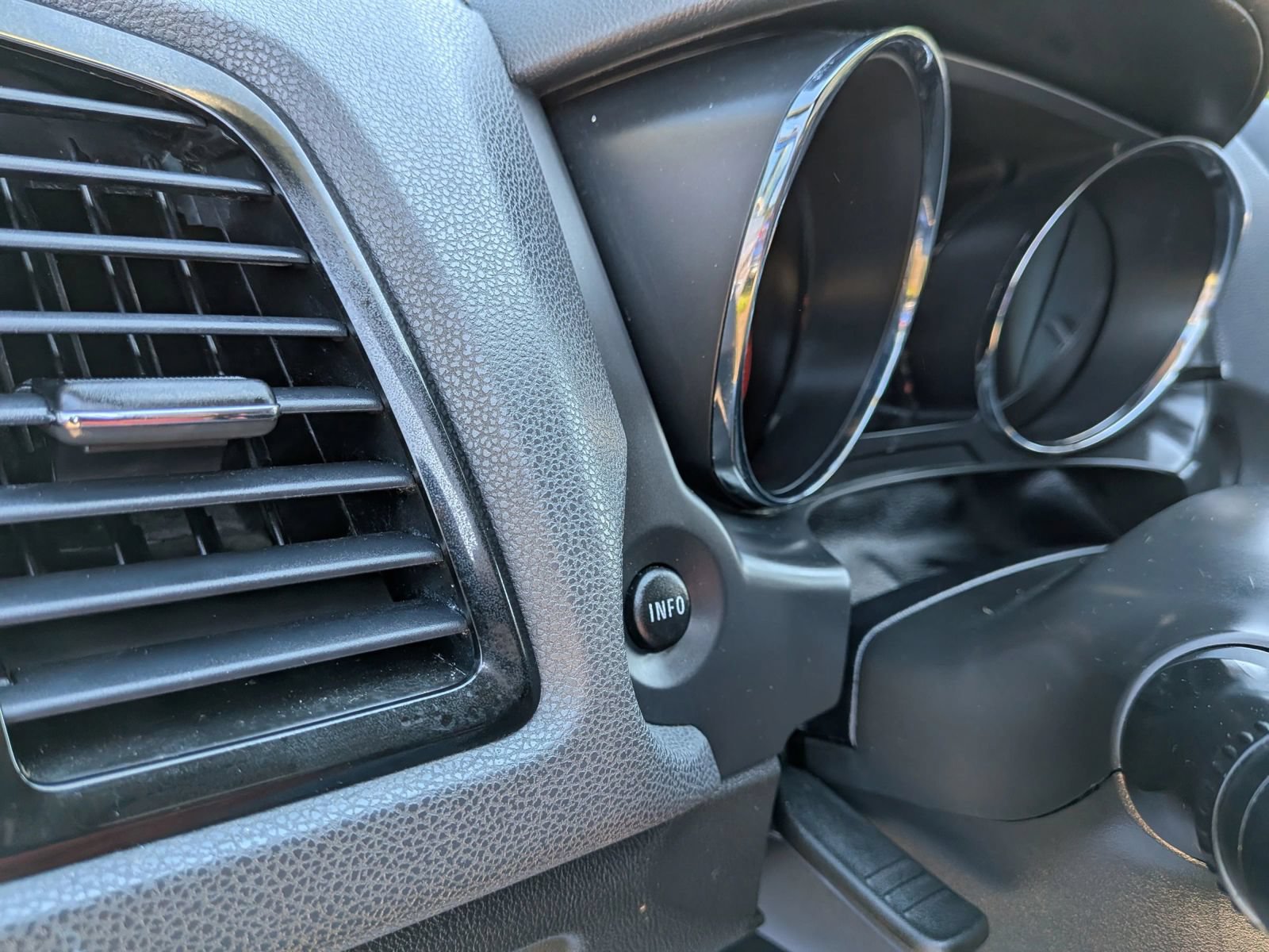 Used 2020 Mitsubishi Outlander Sport ES FWD image 33