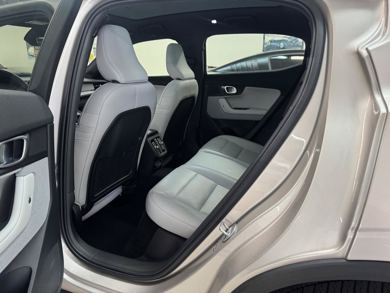 Used 2024 Polestar Polestar 2 AWD/4WD image 9