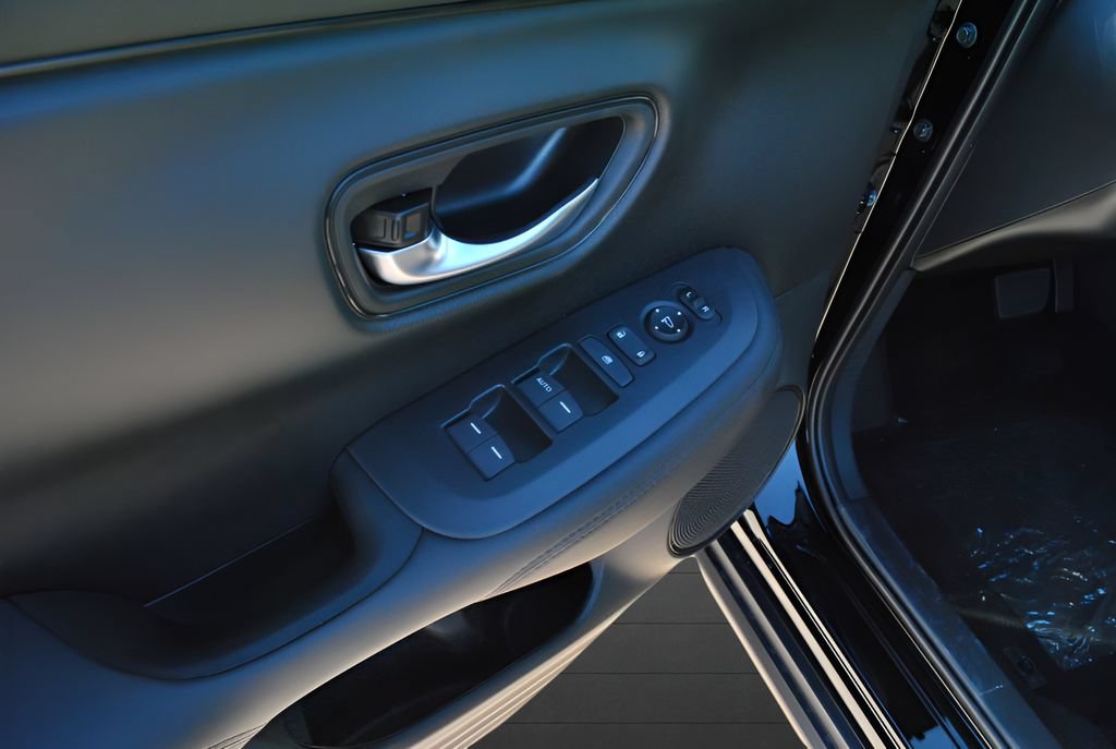 New 2027 Honda HR-V LX image 6