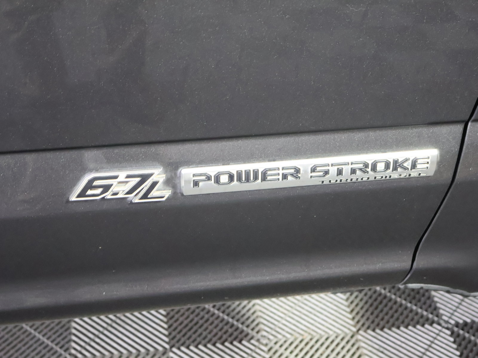 Used 2017 Ford F250 4x4 Crew Cab Super Duty image 4