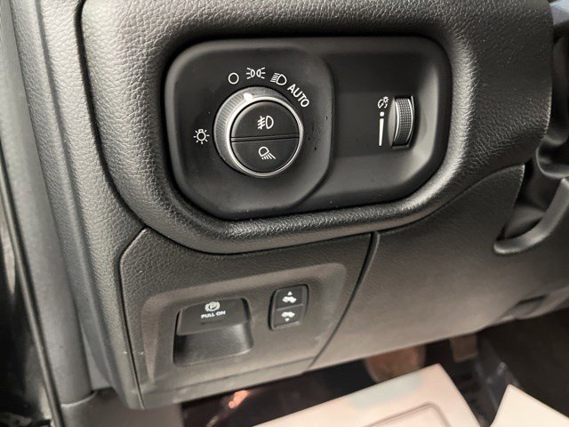 Used 2022 RAM 1500 Big Horn AWD/4WD image 29