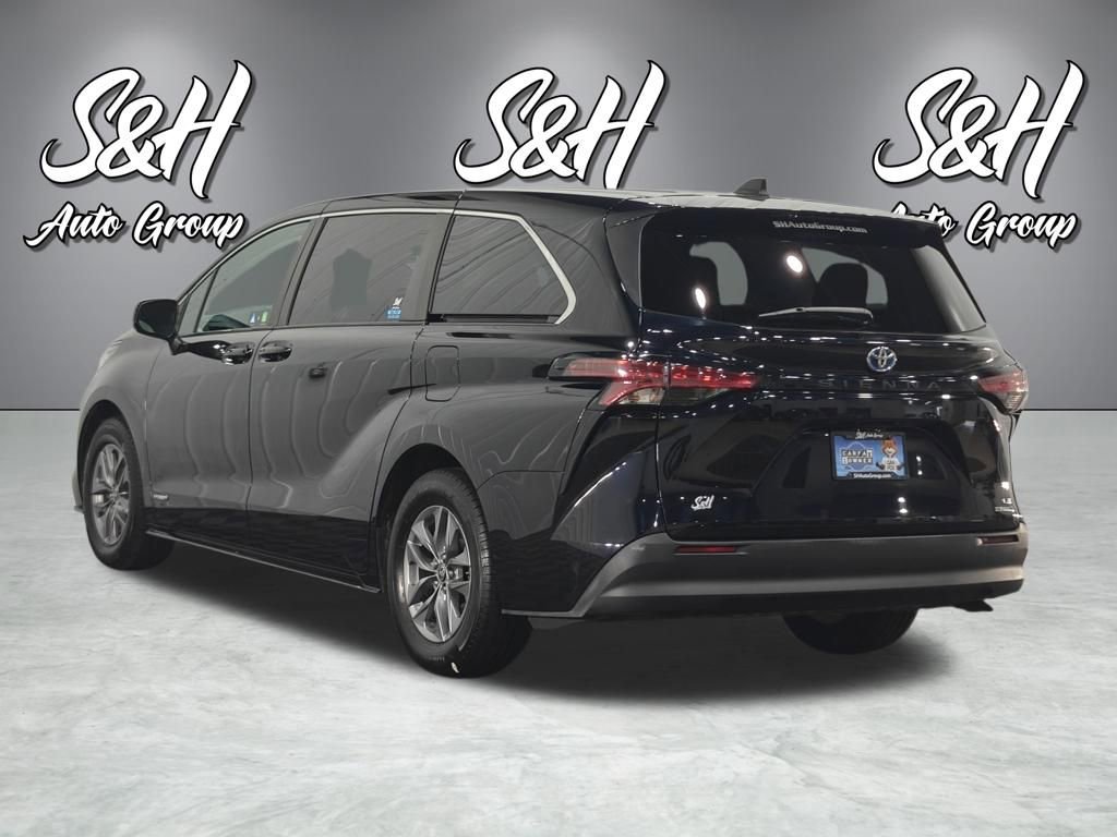 Used 2021 Toyota Sienna LE FWD image 16
