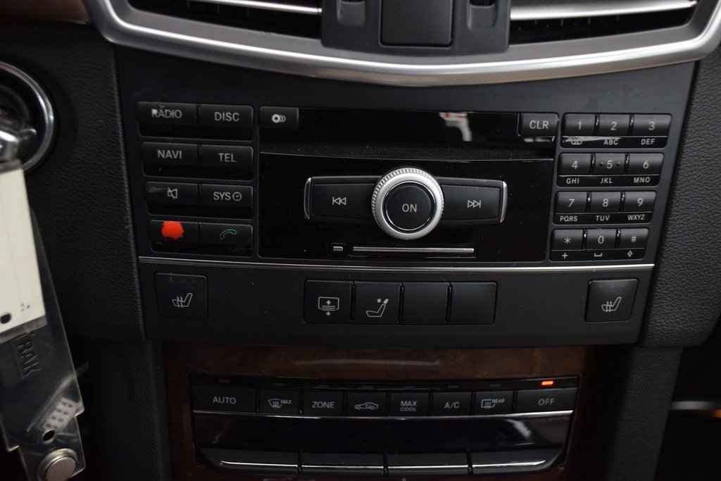 Used 2011 Mercedes-Benz E 350 Sedan image 27