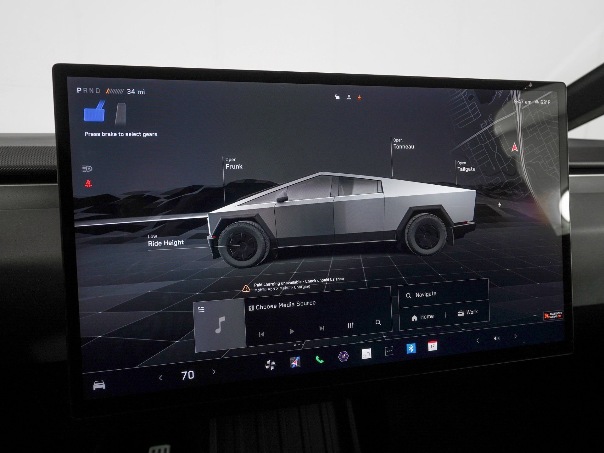 Used 2025 Tesla Cybertruck AWD Crew Cab image 22