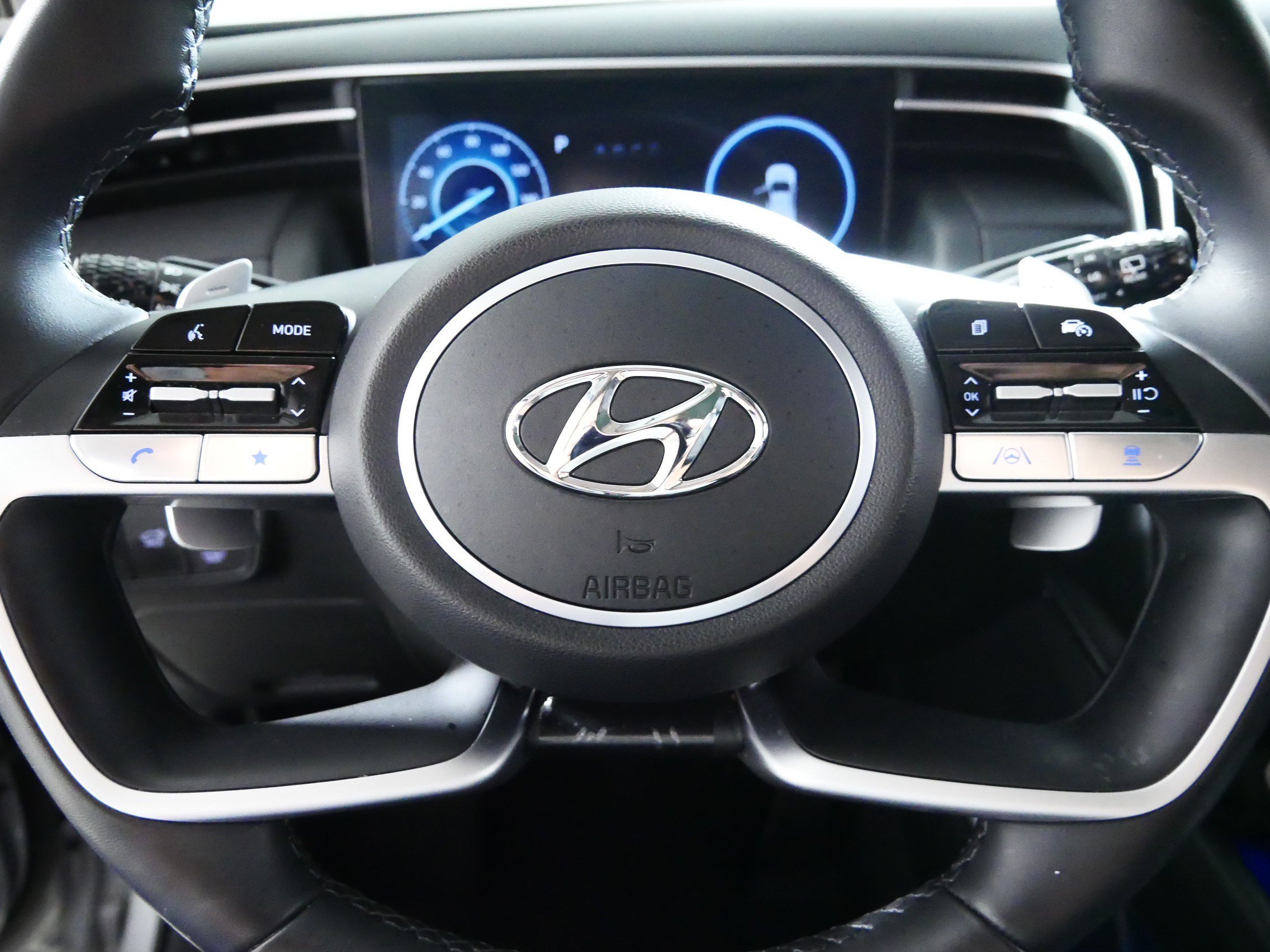 Used 2024 Hyundai Tucson Limited AWD/4WD image 25