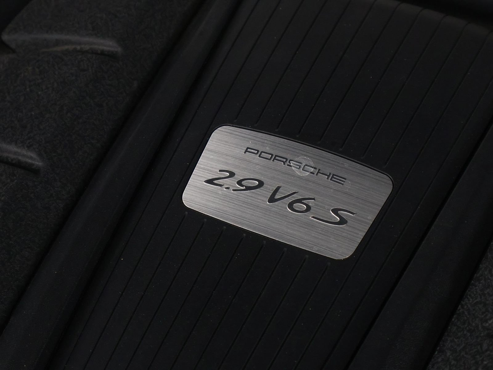 Certified 2024 Porsche Macan S AWD/4WD image 27