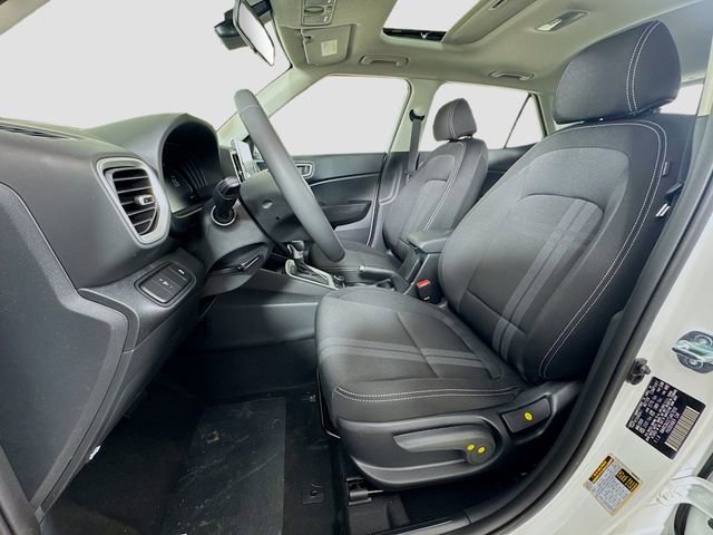 New 2026 Hyundai Venue SEL FWD image 18
