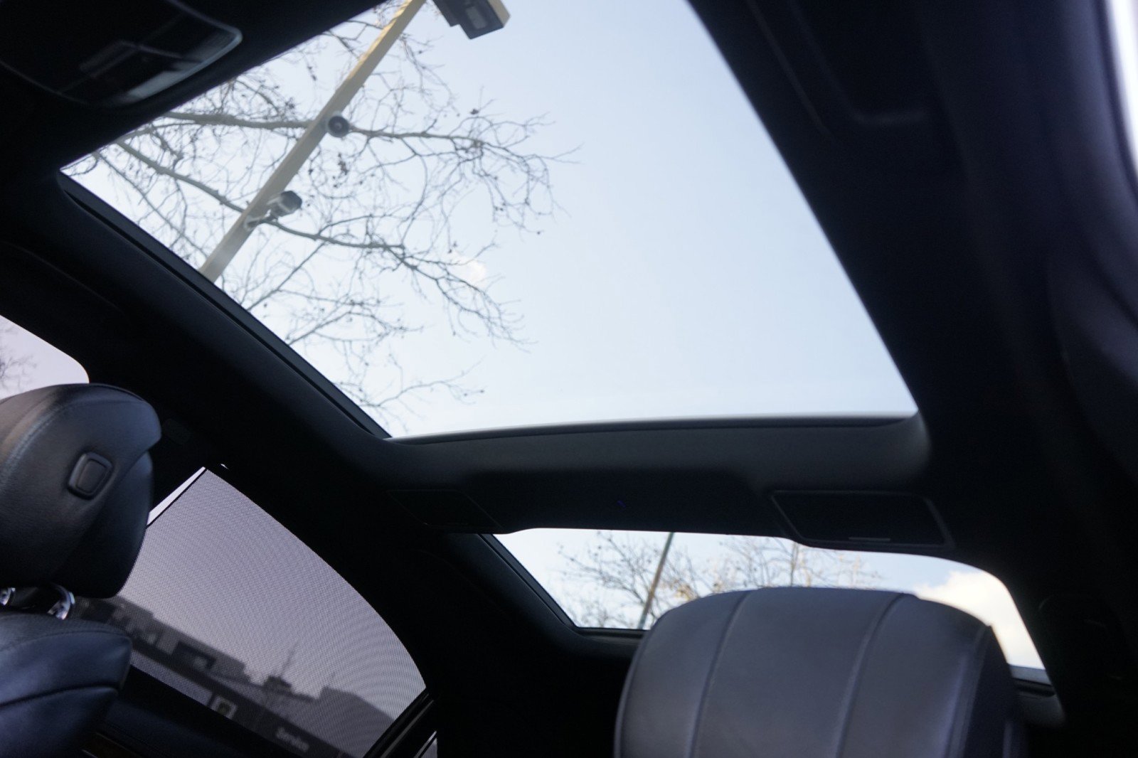 Used 2017 Mercedes-Benz S 550 Sedan image 29