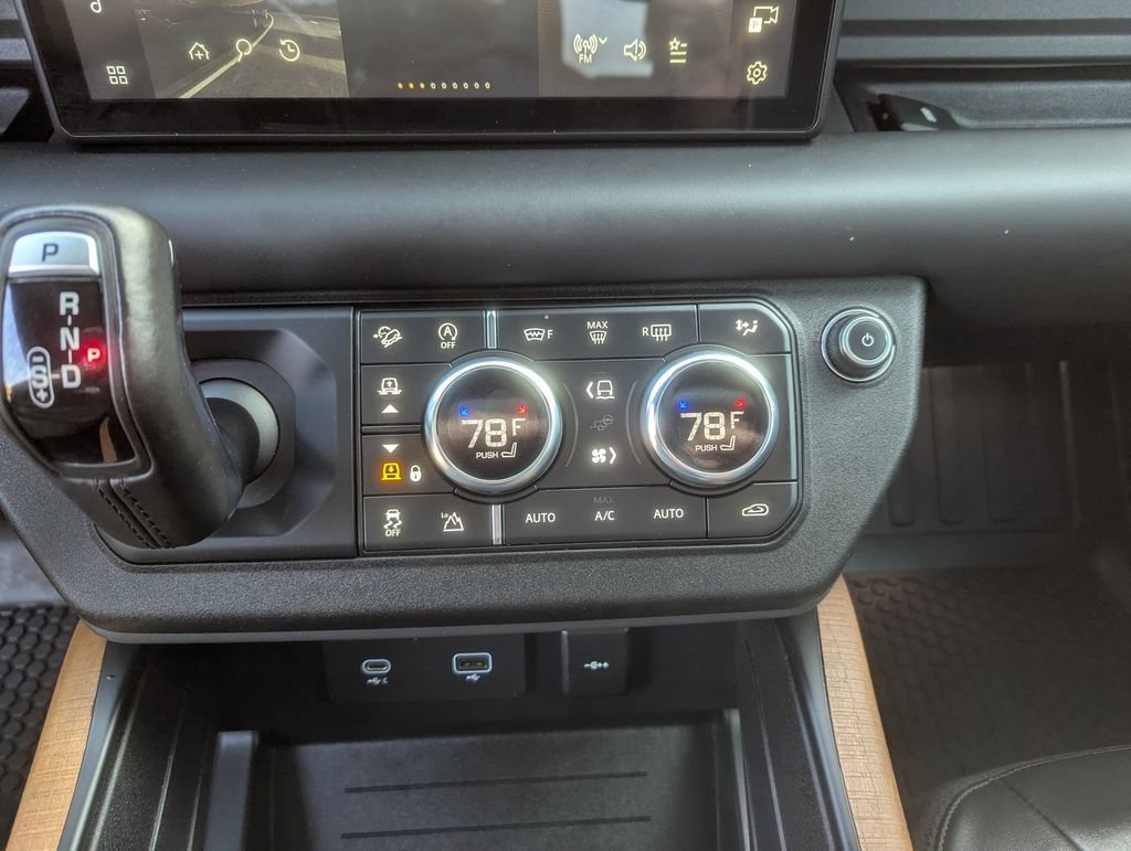 Used 2020 Land Rover Defender 110 X AWD/4WD image 26