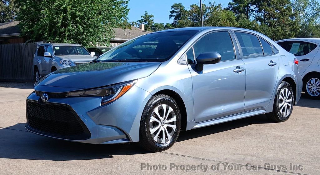 Used 2022 Toyota Corolla LE image 1
