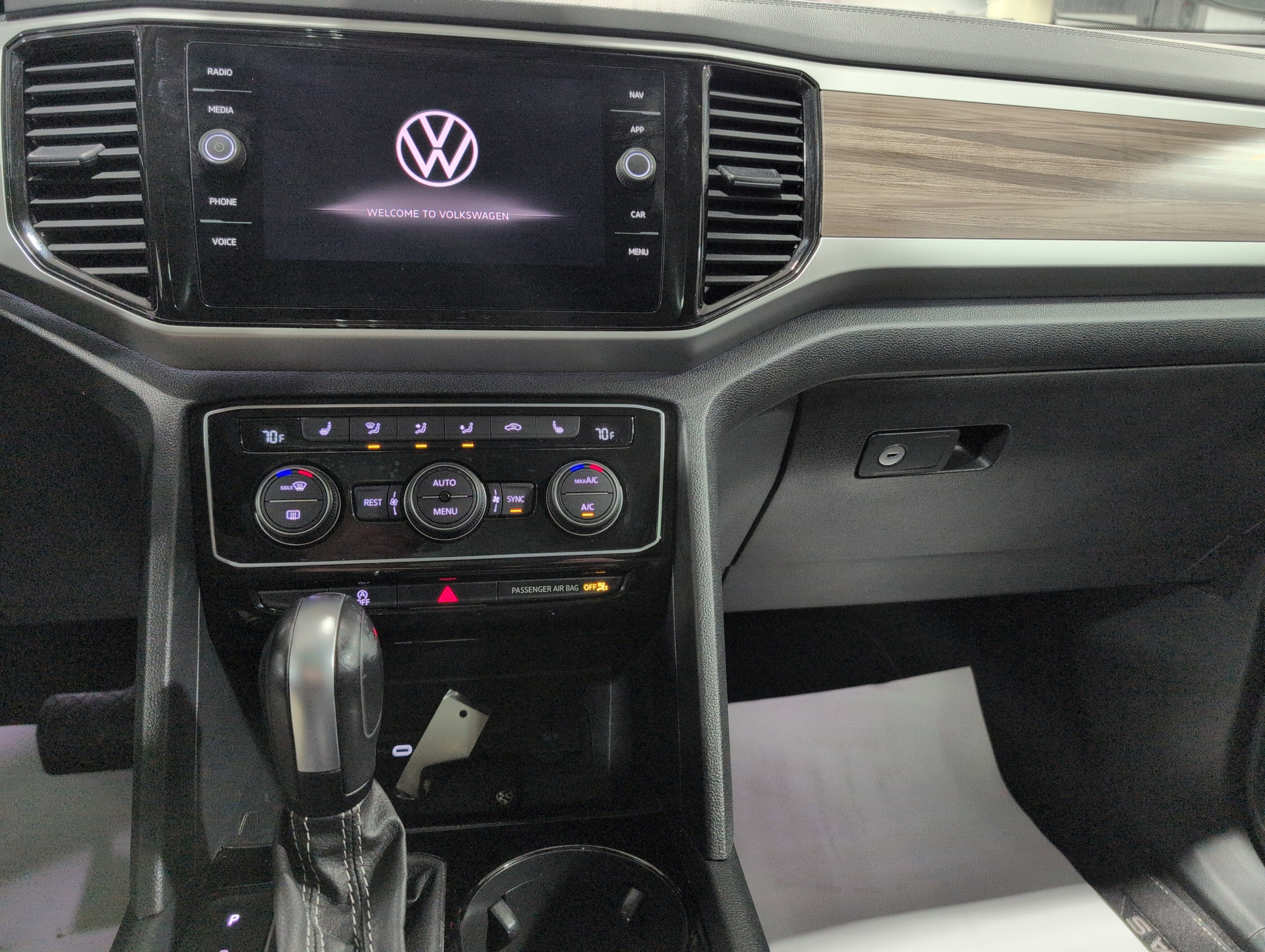 Used 2022 Volkswagen Atlas SEL image 17