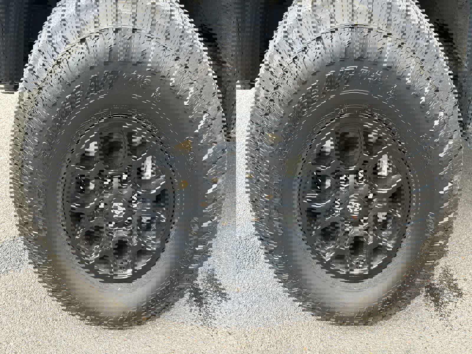 Used 2021 Toyota Tacoma SR5 image 5