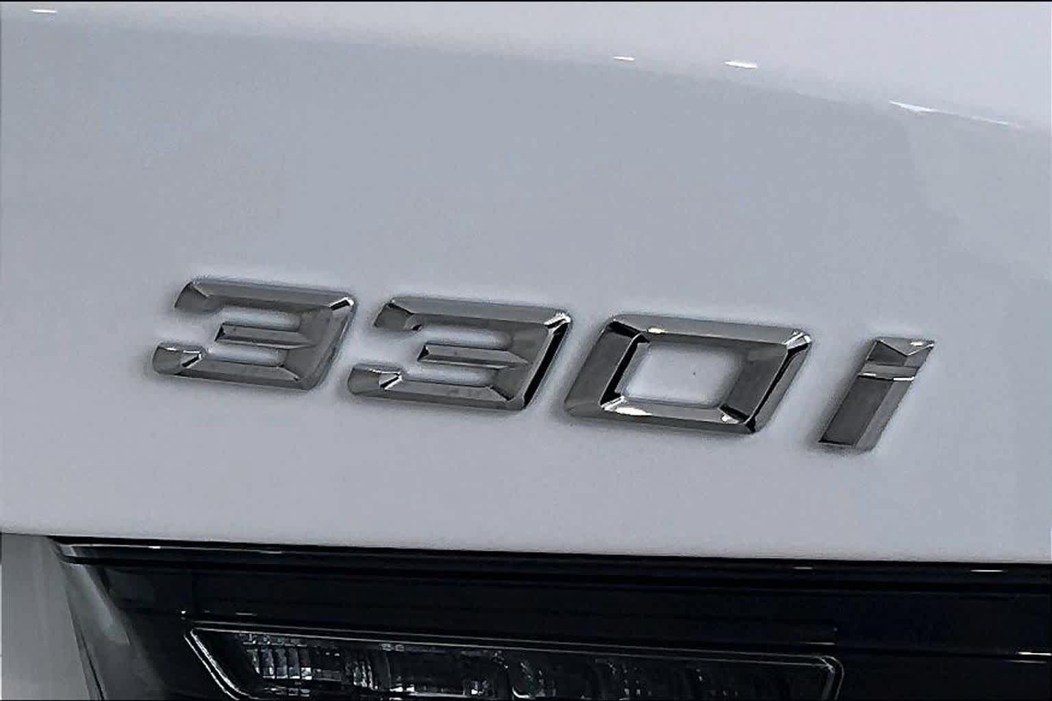 New 2026 BMW 330i Sedan w/ M Sport Package RWD image 16