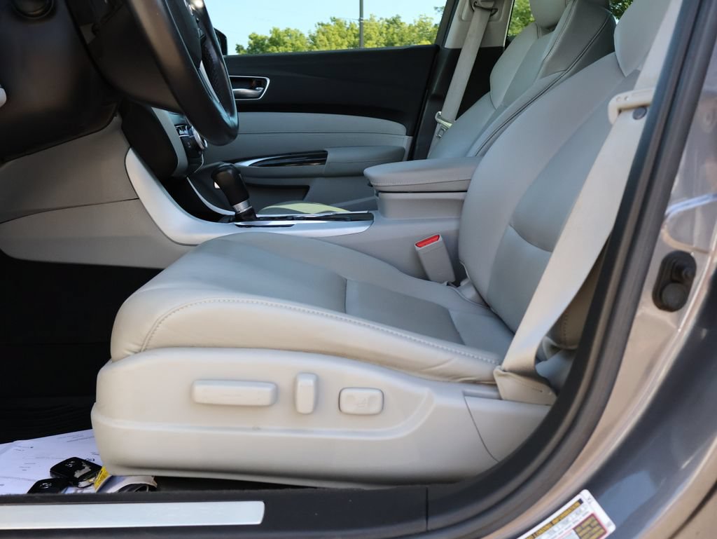 Used 2020 Acura TLX FWD image 29