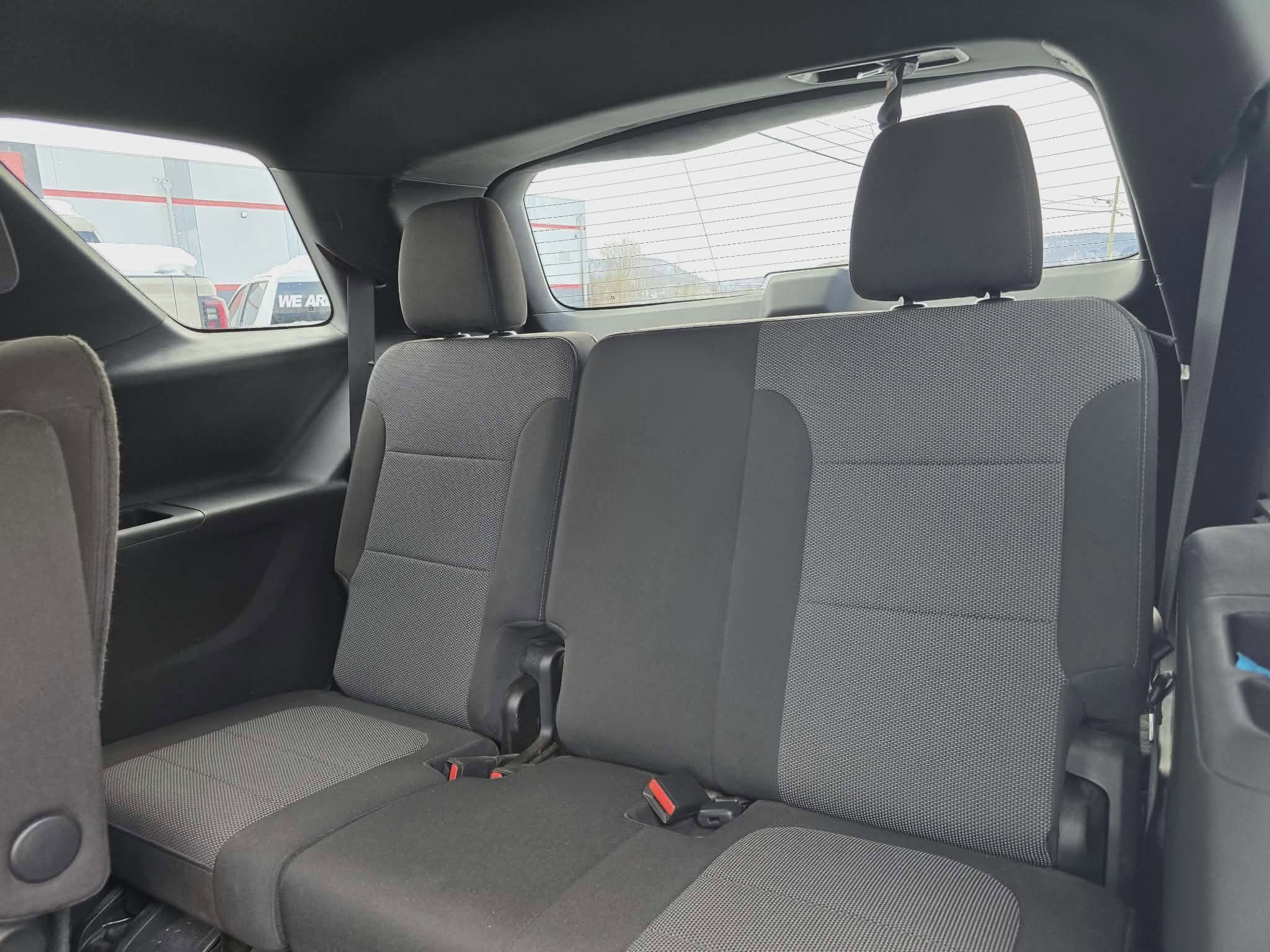 Used 2023 Chevrolet Traverse LT image 12