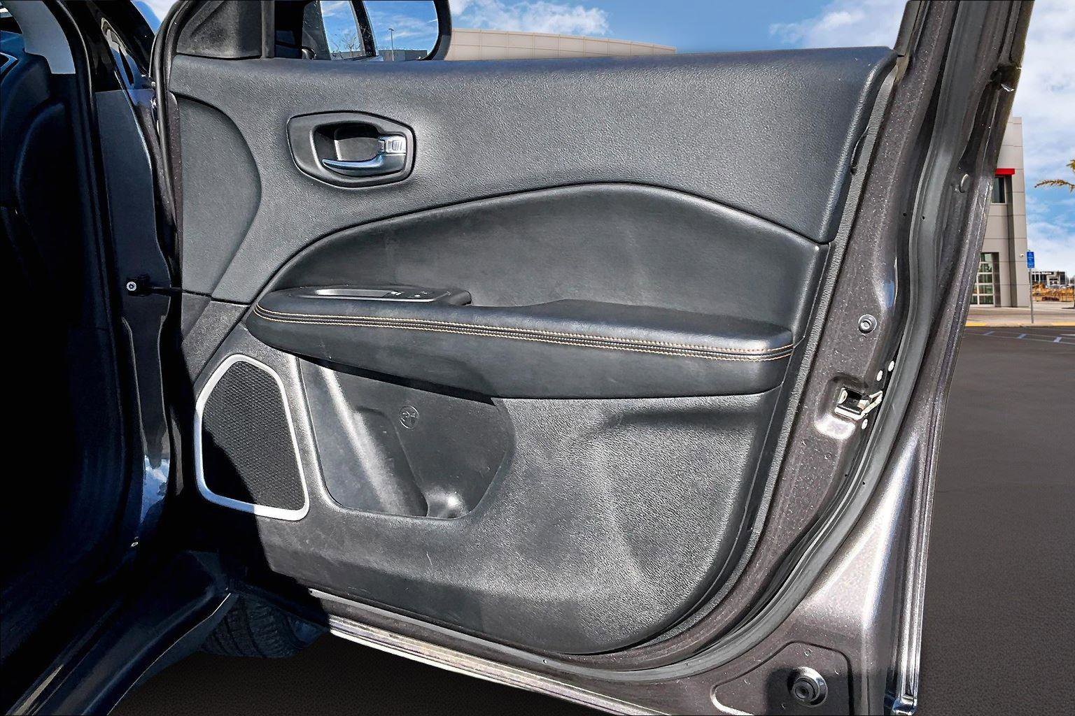 Used 2019 Jeep Compass Limited image 23