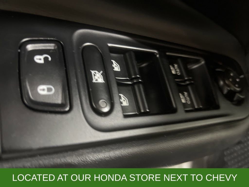 Used 2019 Jeep Renegade Trailhawk w/ UConnect 8.4 Nav Group image 13