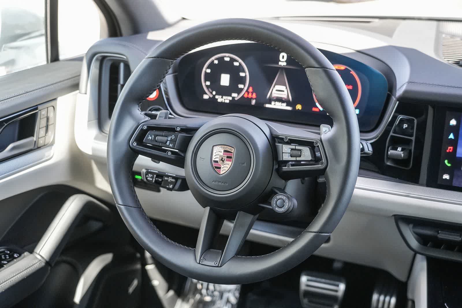 Used 2026 Porsche Cayenne S AWD/4WD image 13