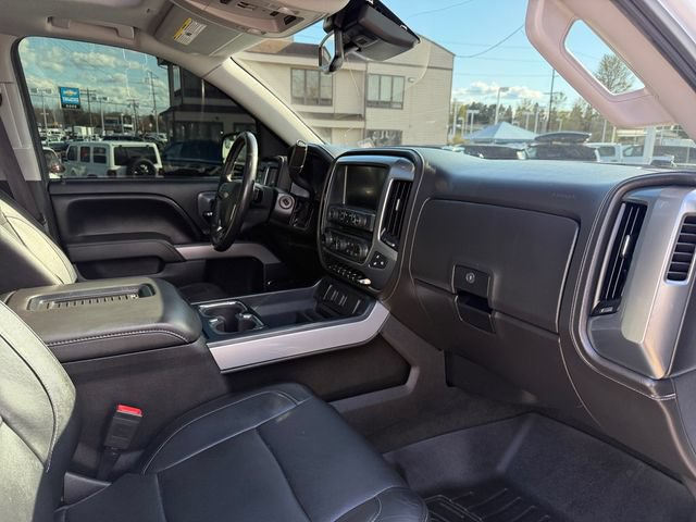 Used 2017 Chevrolet Silverado 1500 LTZ Z71 w/ LTZ Plus Package AWD/4WD image 40