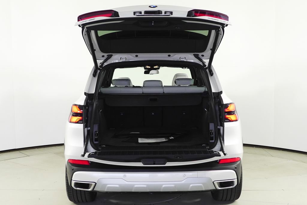 Used 2026 BMW X5 sDrive40i RWD image 10