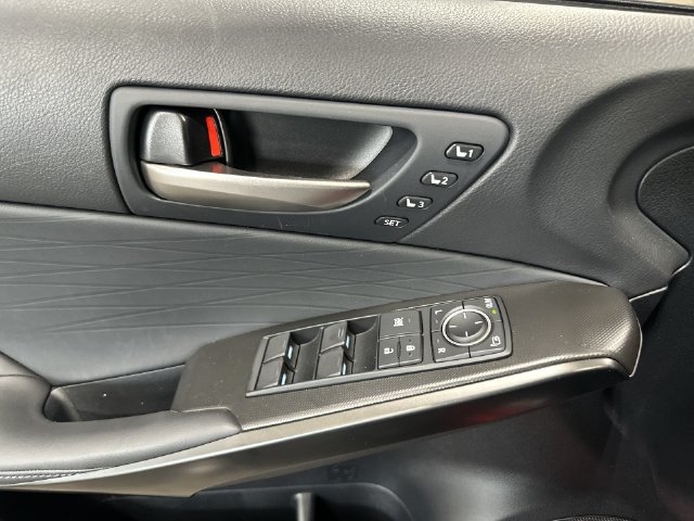 Used 2025 Lexus IS 350 F Sport w/ Navigation Package AWD/4WD image 19