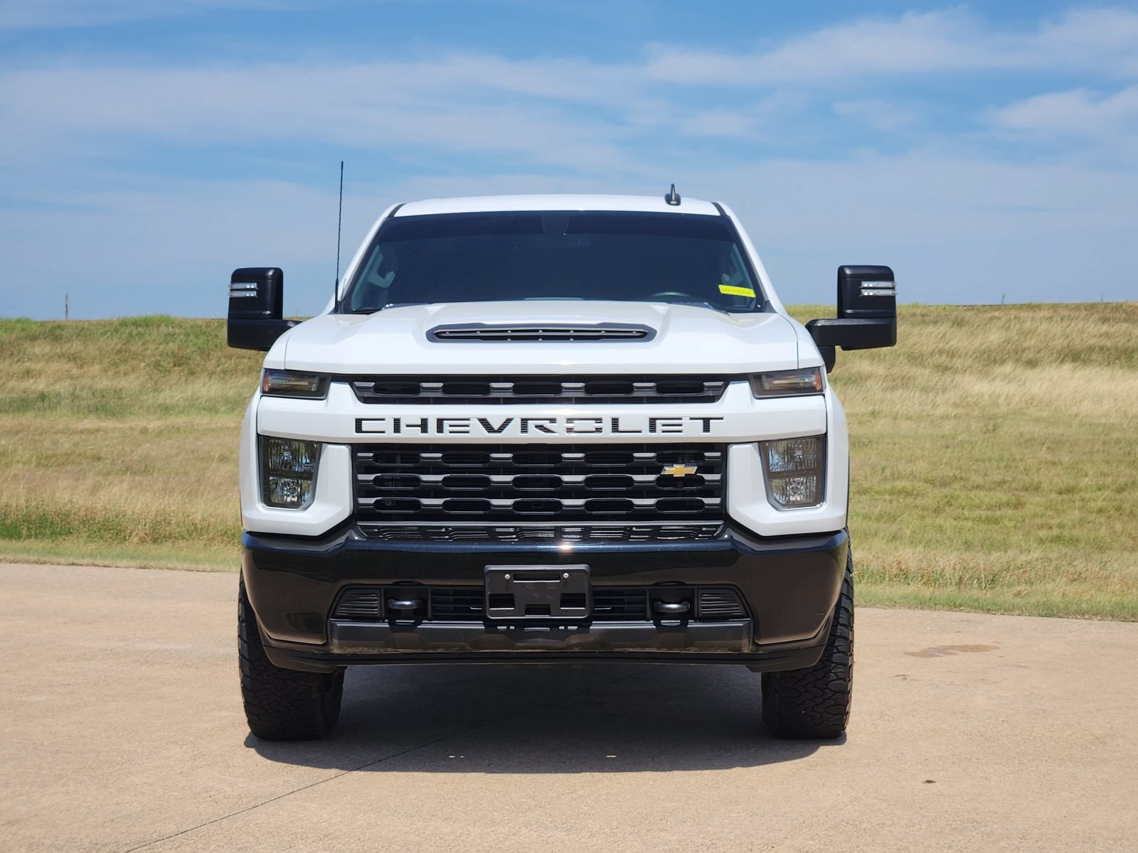 Used 2023 Chevrolet Silverado 2500 Custom w/ Custom Value Package AWD/4WD image 6