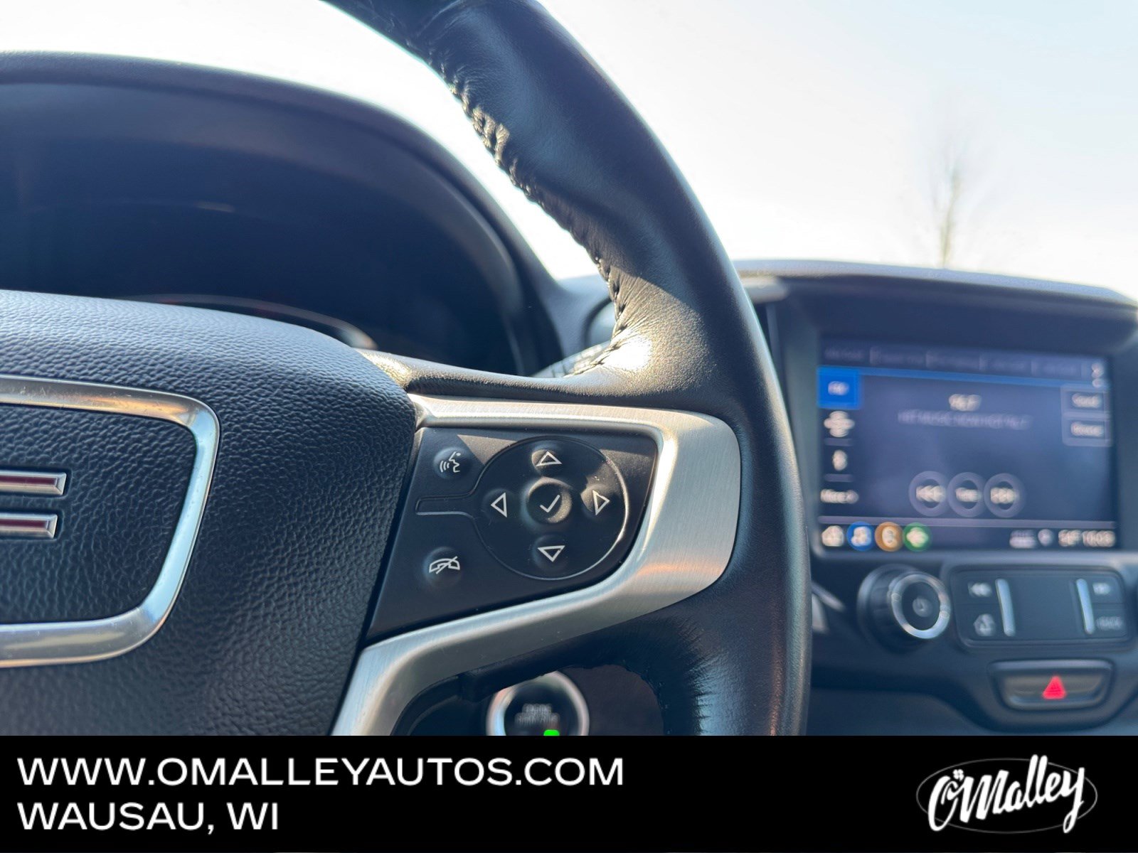 Used 2020 GMC Terrain SLT w/ Preferred Package image 17