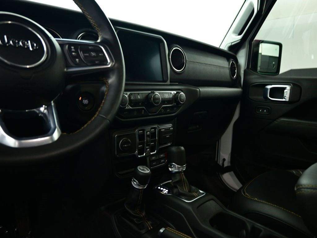 Used 2021 Jeep Wrangler Unlimited Sahara image 25