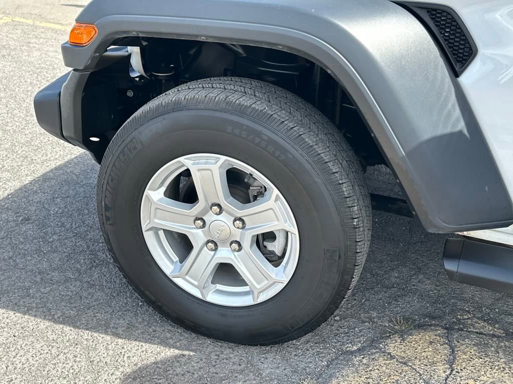 Used 2019 Jeep Wrangler Sport S image 12