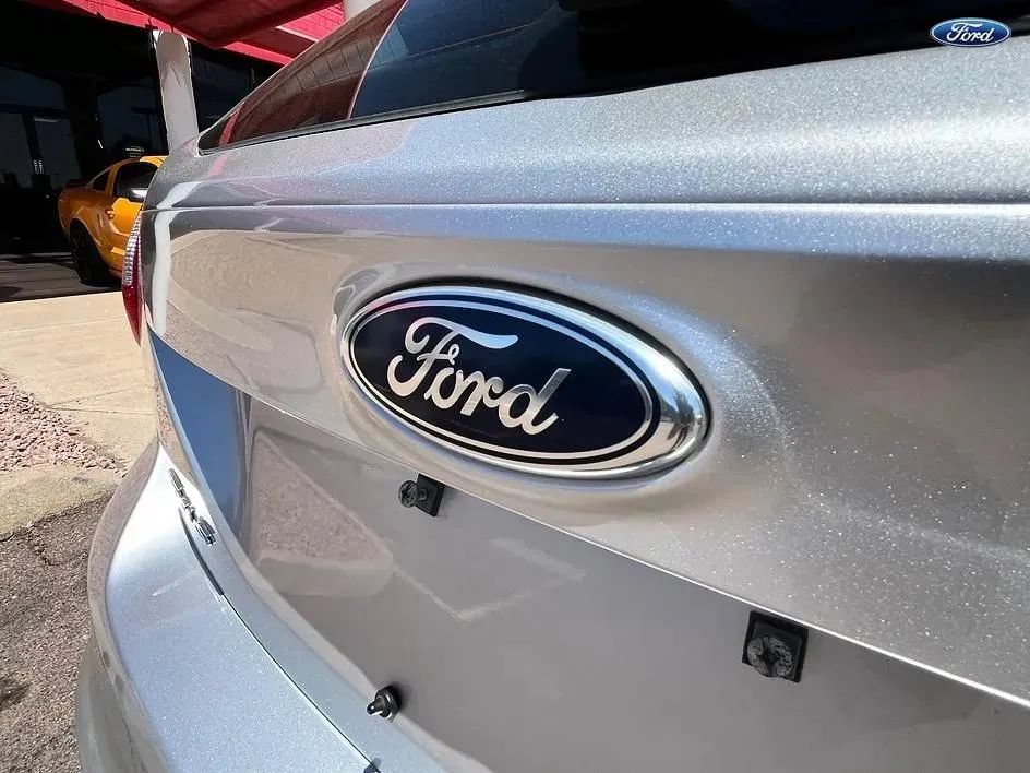 Used 2014 Ford Focus SE FWD image 24