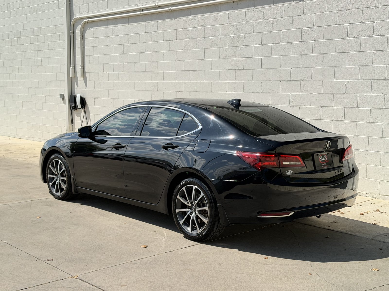 Used 2015 Acura TLX w/ Technology Package FWD image 7