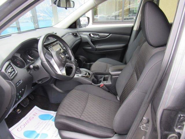 Used 2019 Nissan Rogue SV image 9