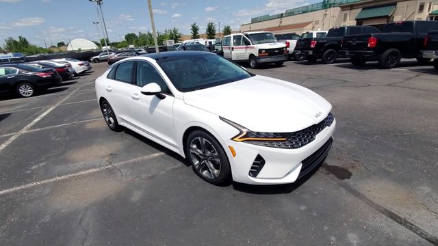 Used 2022 Kia K5 EX FWD image 2