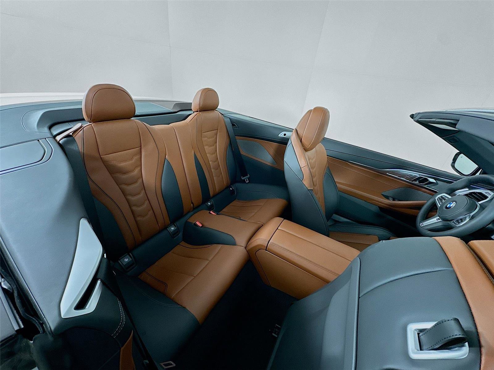 New 2026 BMW 840i xDrive Convertible w/ Comfort Seating Package image 25