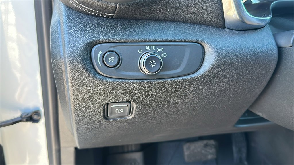 Used 2023 Chevrolet Blazer LT w/ Convenience Package image 16