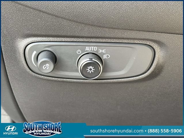 Used 2023 Chevrolet Equinox LS AWD/4WD image 21