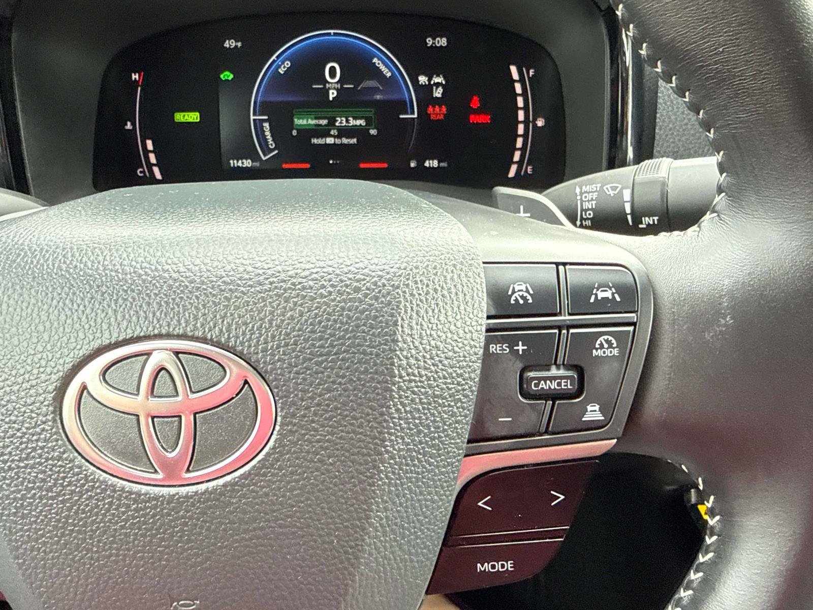 Used 2026 Toyota Camry SE FWD image 25