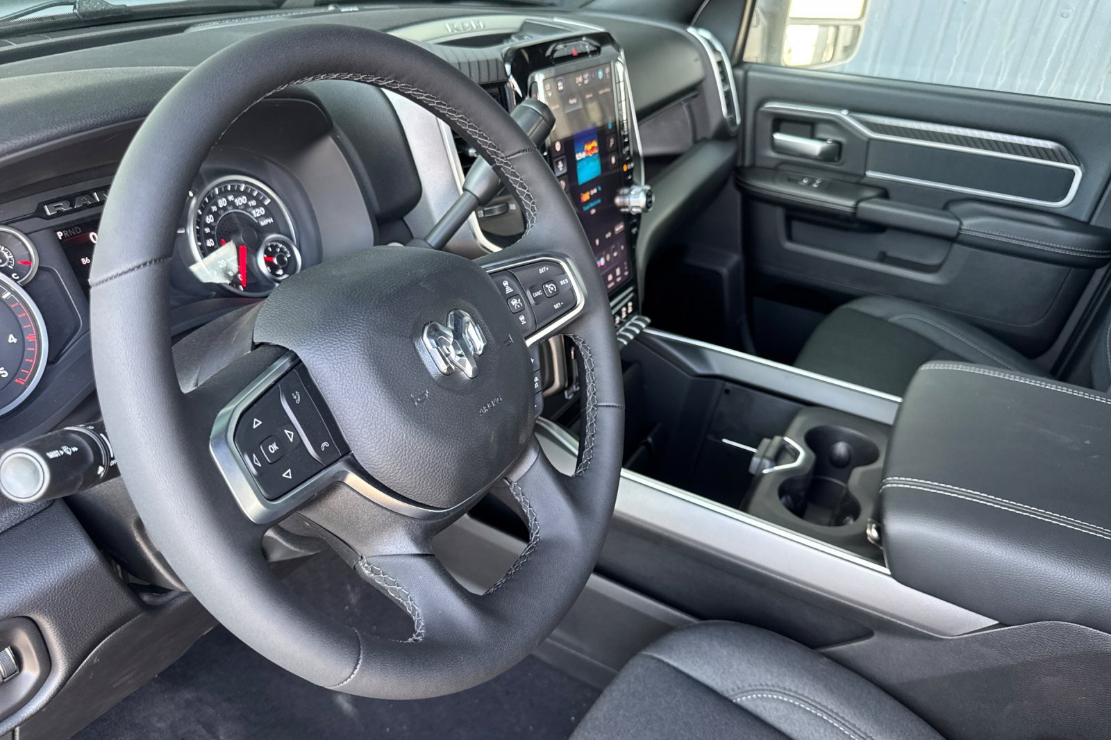 New 2026 RAM 2500 Big Horn AWD/4WD image 9