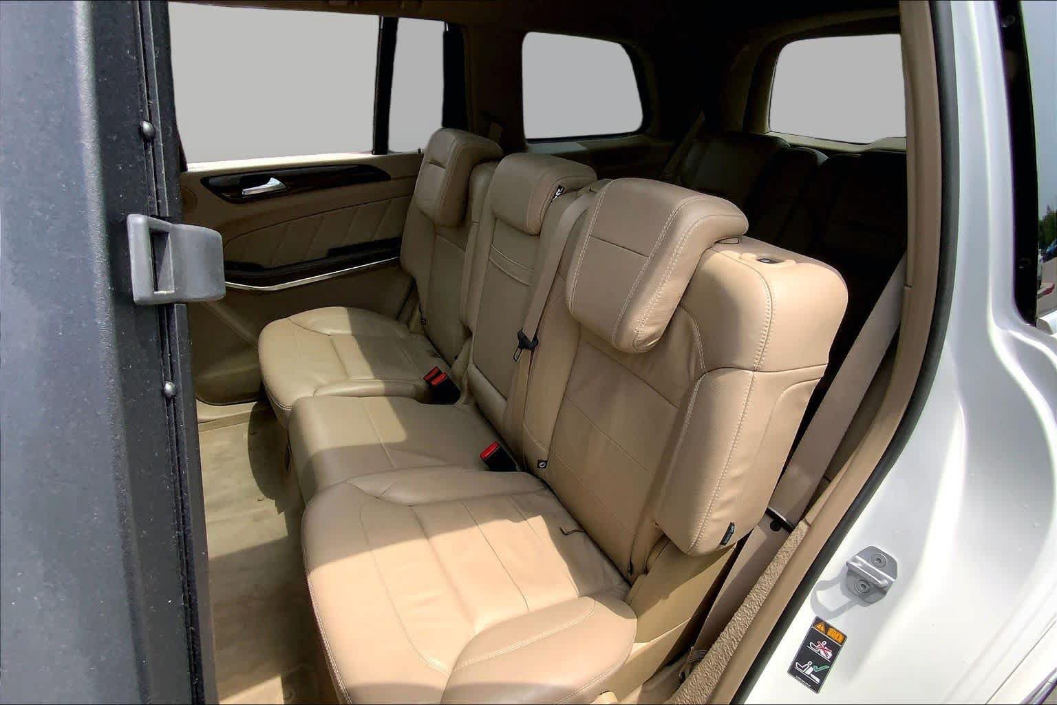 Used 2014 Mercedes-Benz GL 550 4MATIC image 20