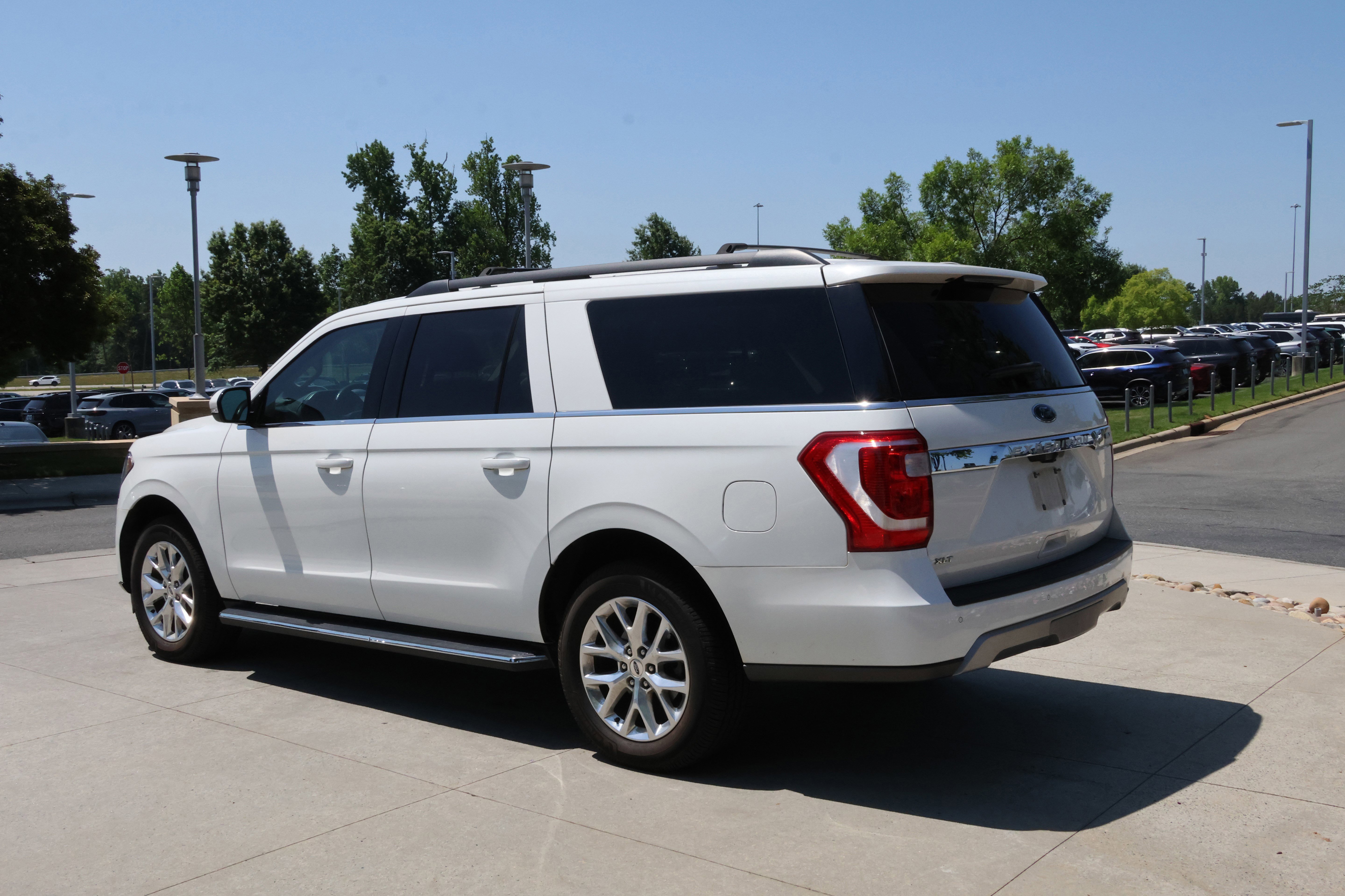 Used 2021 Ford Expedition Max XLT AWD/4WD image 7