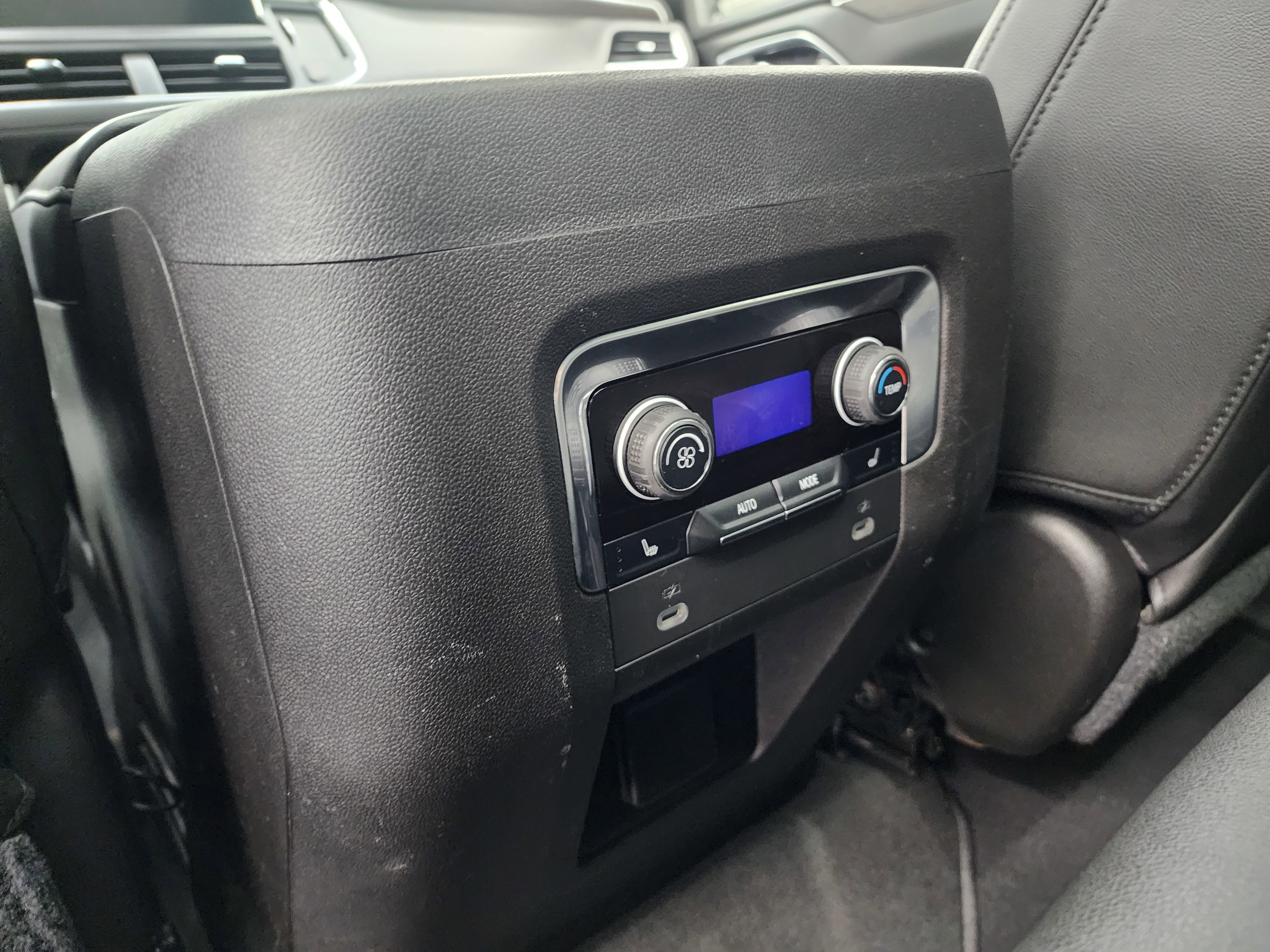 Used 2021 Chevrolet Tahoe LT image 43