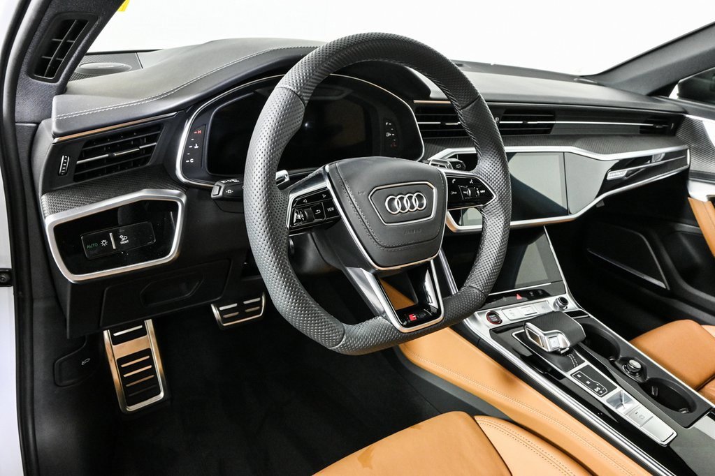 New 2025 Audi RS 6 performance image 4