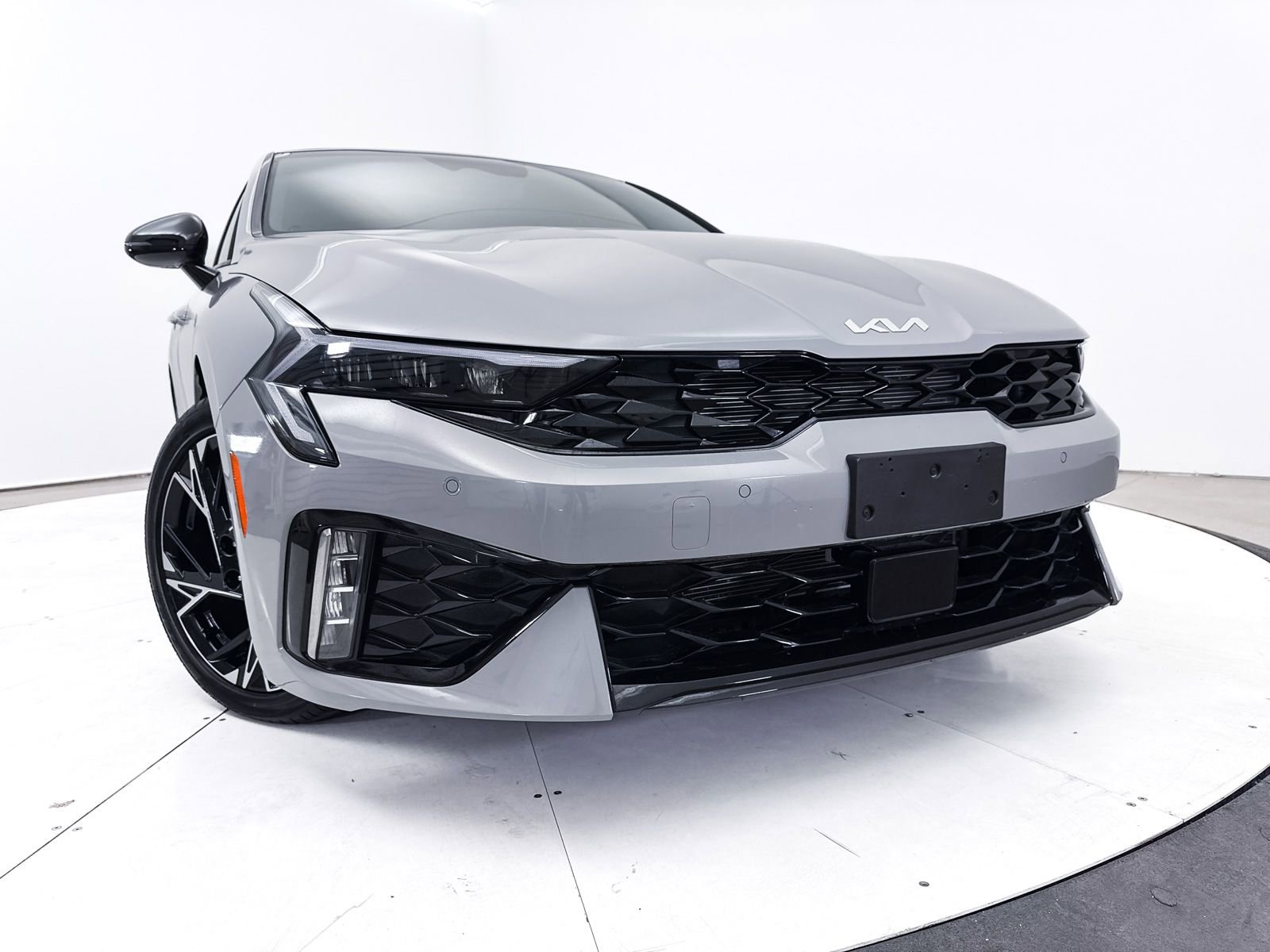 Used 2025 Kia K5 GT-Line w/ GT-Line Premium Package image 8