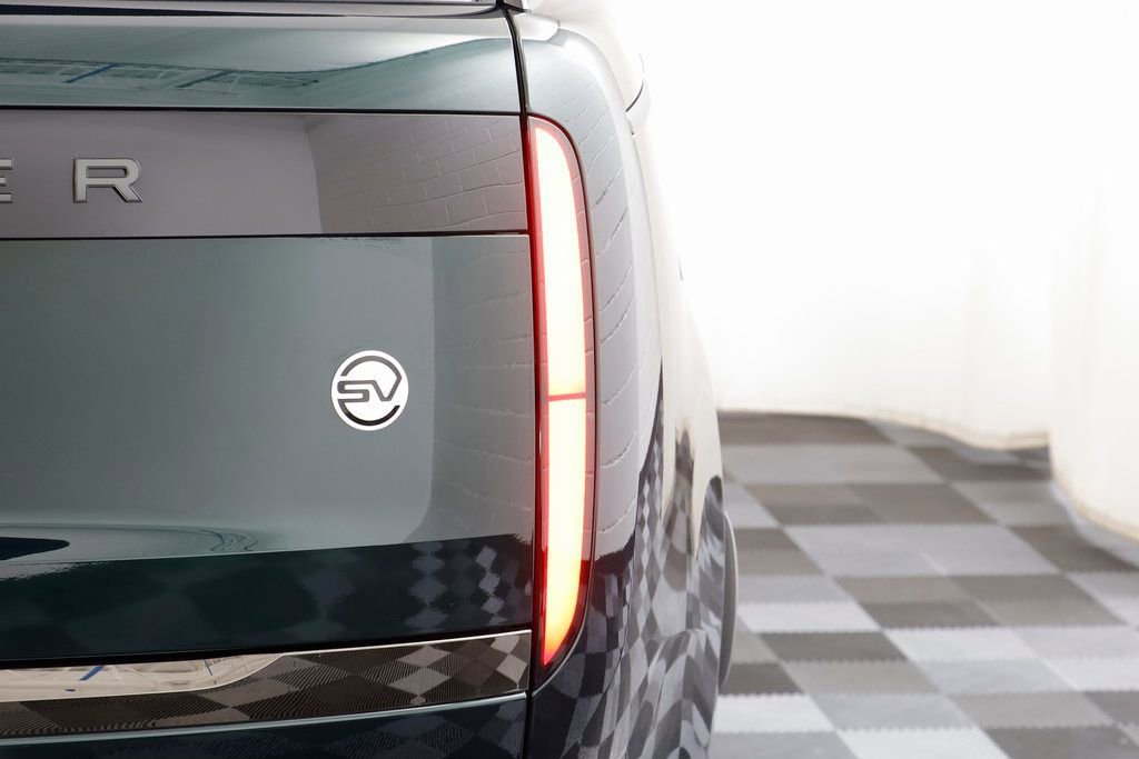 New 2025 Land Rover Range Rover SV AWD/4WD image 22